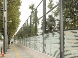 양천구, 목일중·신목고 일대 방음벽 27년 만에 전면 교체 기사 이미지